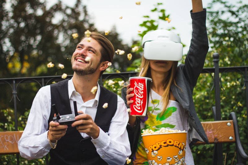 Létání s dronem a nohama na zemi ale bezpečně