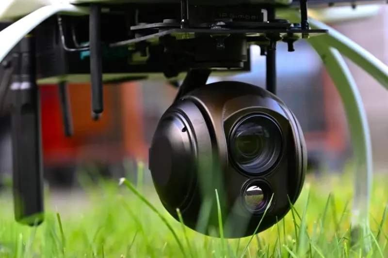 5g-drony-2-855x570_do