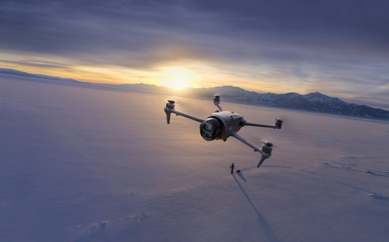 DJI Mavic 4 Pro_Lifestyle