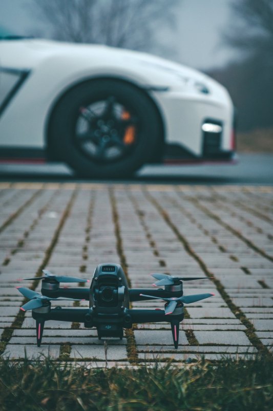 DJI FPV zrychlí z 0 na 100 kmh za 2 s