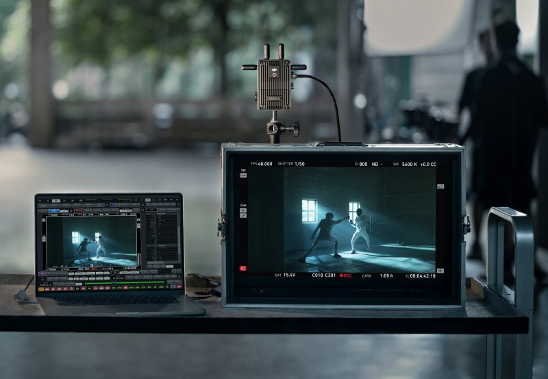 Přenos metadat přes SDI s DJI Video Reciever