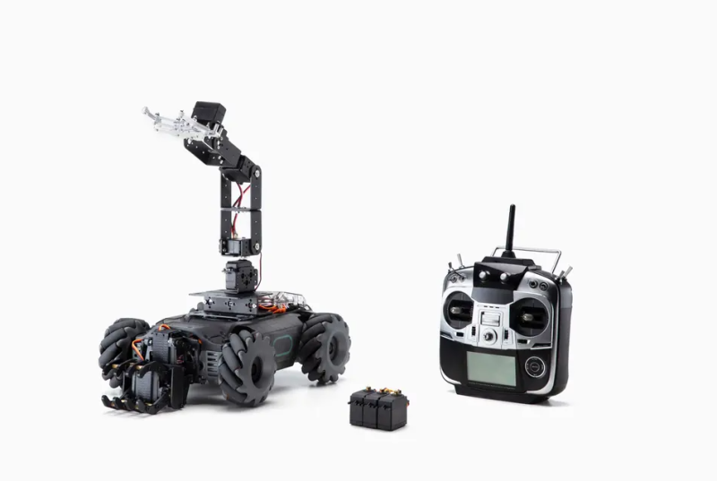 DJI Robomaster S1 si můžete dál tunit s 46 druhy příslušenství