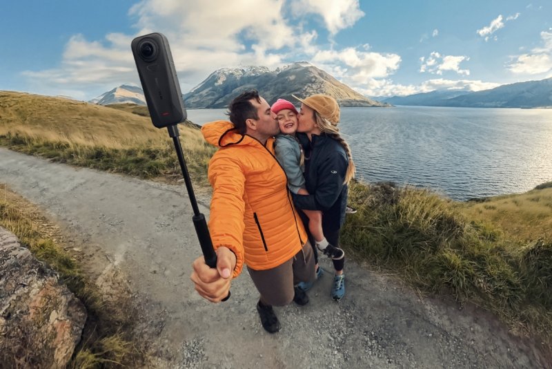 Akční kamera Insta360 X4 Air Standard Bundle life