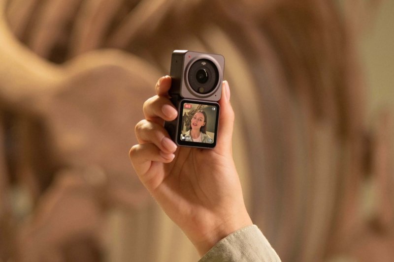 DJI action-2-dual-screen-combo-v-praxi