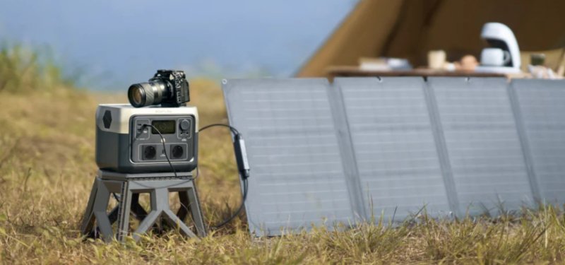 Nabíjení EcoFlow RIVER 2 Max pomocí solárních panelů