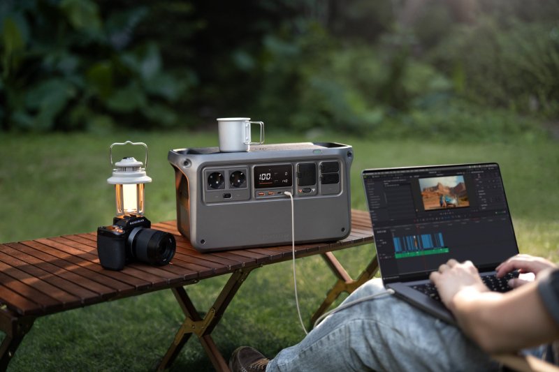 Nabíjecí stanice DJI Power 1000 (EU)při používání