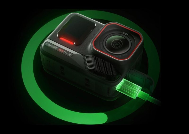 Akční kamera Insta360 Ace Pro 2 nabíjení