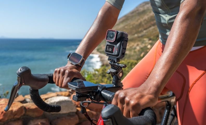 Akční kamera Insta360 Ace Pro 2 na kole