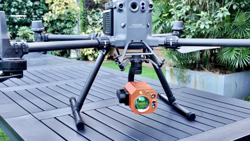 Detekční senzor metanu BL-CH4 na dronu Matrice 350 RTK detail