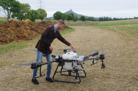Pilot dronu – specialista na precizní zemědělství