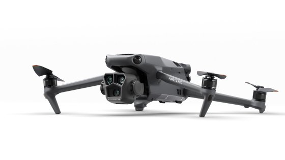 DJI Mavic 3 Pro + DJI RC
