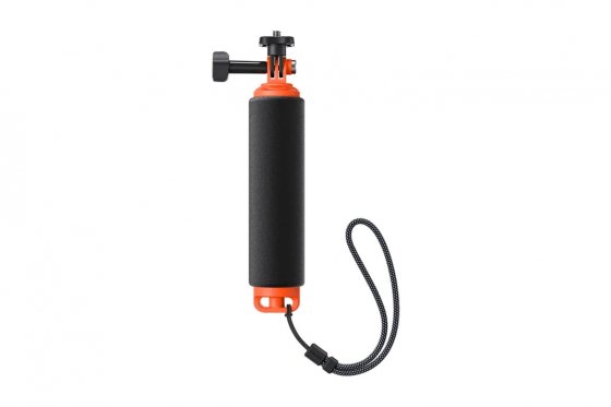 Plovoucí rukojeť na akční kameru