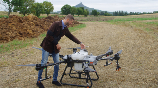 Pilot dronu – specialista na precizní zemědělství