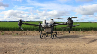 Pilot dronu – specialista na precizní zemědělství