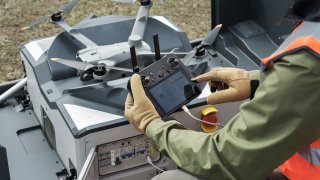Pilot dronu – specialista na automatizované systémy (delivery, monitoring, fotogrammetrii)