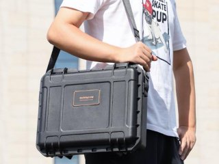 Voděodolný kufr s popruhem přes rameno na dron DJI Mini 4 Pro