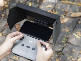 Cynova sluneční clona na dálkový ovladač