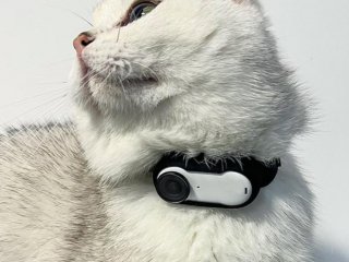 Bílý silikonový kryt a popruh na kameru Insta360 GO 3