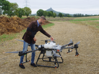 Pilot dronu – specialista na precizní zemědělství
