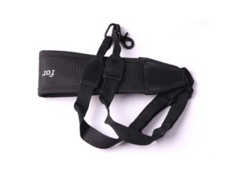 Široký popruh s karabinou na dálkový ovladač