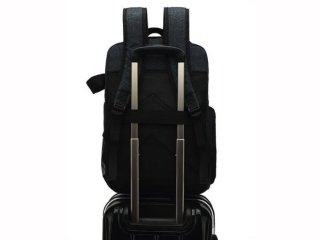 Polyesterový fotobatoh s nastavitelnými přepážkami