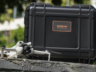 Voděodolný kufr s popruhem přes rameno na dron DJI Mini 4 Pro