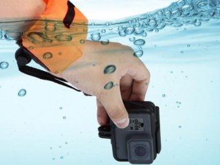 Plovoucí pásek na zápěstí pro akční kamery