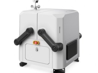 DJI Dock s DJI Matrice 30T v Dock verzi