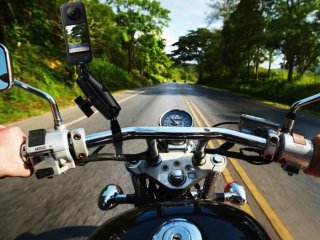 Držák akční kamery na řídítka