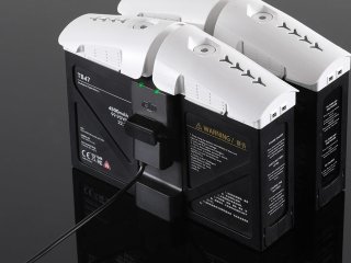 DJI Inspire 1 nabíjecí adaptér pro 4 baterie