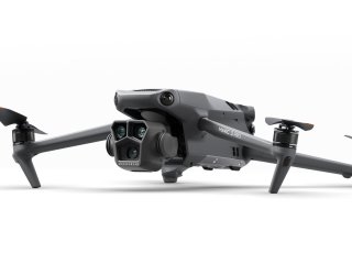 DJI Mavic 3 Pro Cine Premium Combo