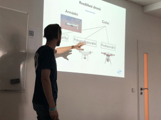 Pilot dronu – specialista na foto a video z dronu