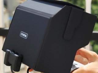 Cynova sluneční clona na telefon k ovladači