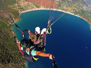 Prodlužující selfie tyč na akční kameru (116cm)