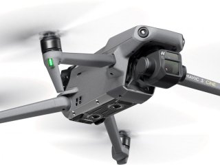 DJI Mavic 3 Cine Premium Combo