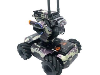 Zeleno-hnědý polep na DJI RoboMaster S1