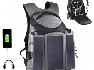 Fotobatoh se solárním panelem