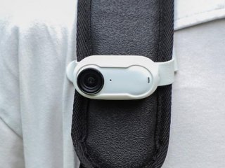 Bílý silikonový kryt a popruh na kameru Insta360 GO 3