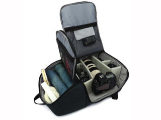 Polyesterový fotobatoh s nastavitelnými přepážkami