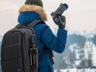 Polyesterový fotobatoh s nastavitelnými přepážkami