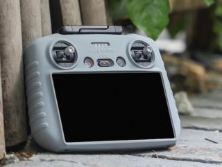 Šedý silikonový kryt na DJI RC 2