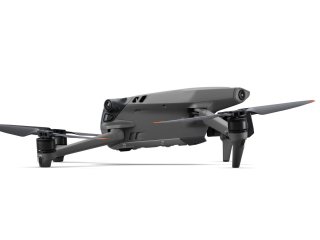 DJI Mavic 3 Classic (RC-N1) Fly More Combo