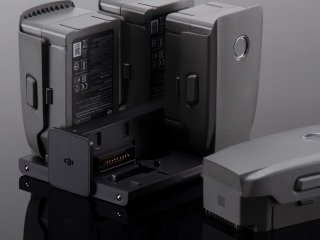DJI Mavic 2 nabíjecí stanice pro 4 akumulátory