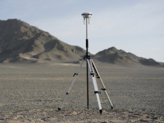 D-RTK 3 měřická tyč + Tripod