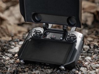 2v1 černý kryt a sluneční clona na DJI RC Pro