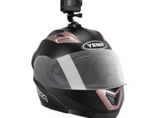 Sada pro připevnění akční kamery na helmu