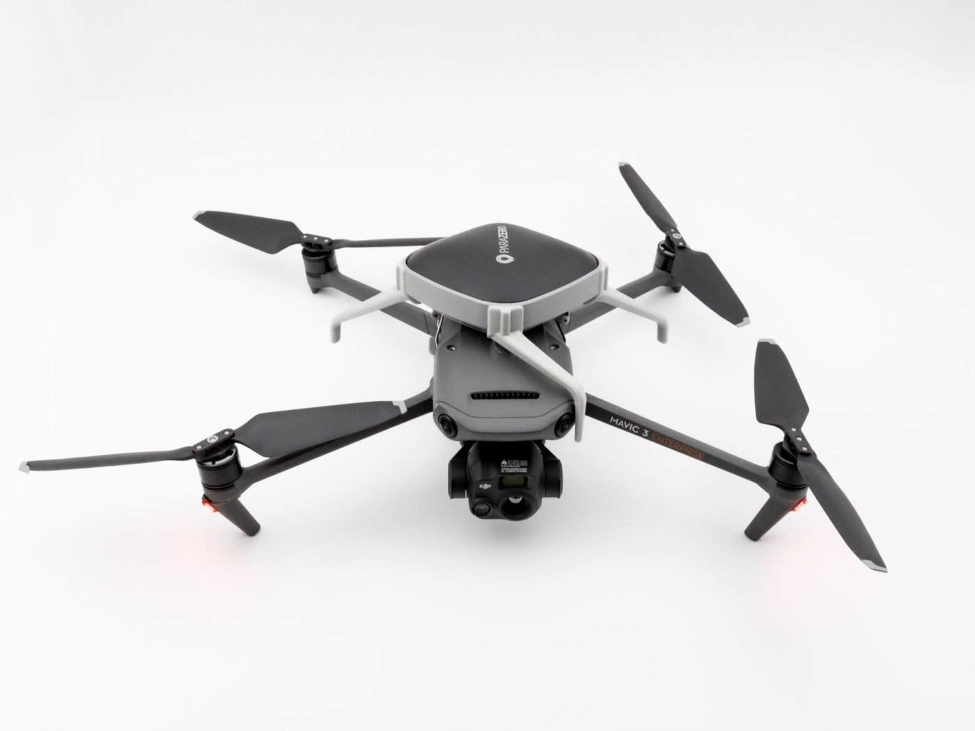 Bezpečnostní systém ParaZero SafeAir na dron DJI Mavic 3 Series