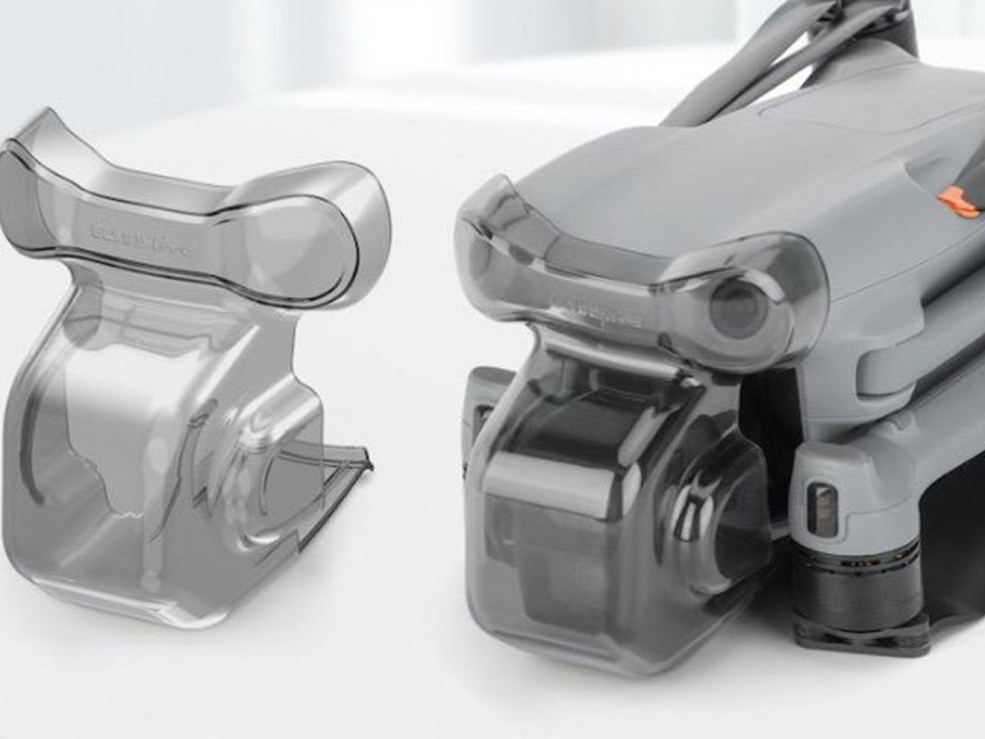 Transparentní kryt kamery a předních senzorů na dron DJI Air 3