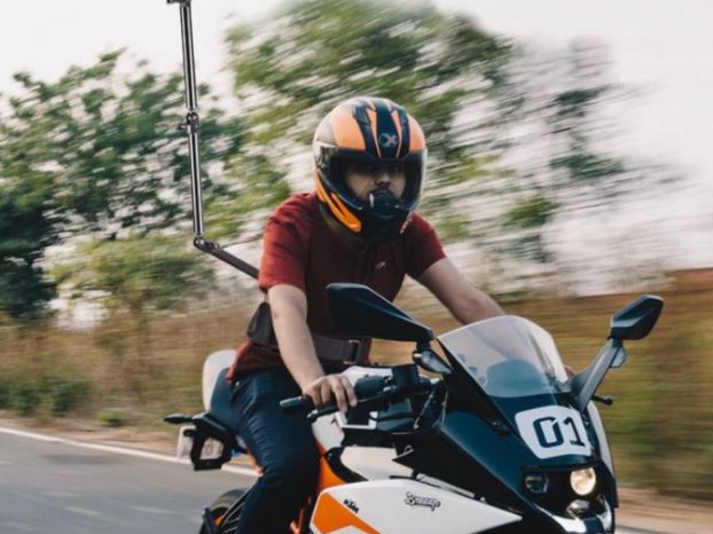 Bederní pás + selfie tyč na kameru Insta360 ONE R