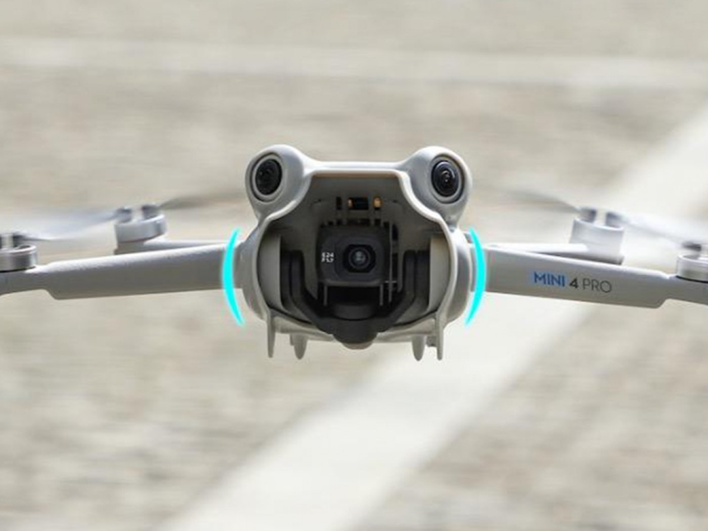 Šedá sluneční clona na objektiv dronu DJI Mini 4 Pro